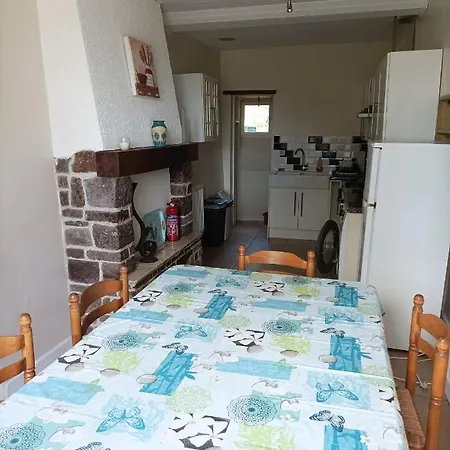 La Petellerie, Avec Piscine Pour Un Sejour Detente *