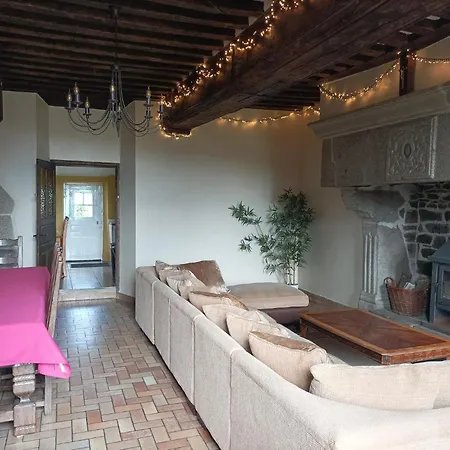 La Petellerie, Avec Piscine Pour Un Sejour Detente