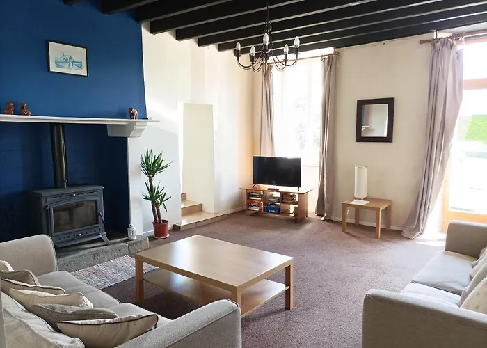 Dom wakacyjny La Petellerie, Avec Piscine Pour Un Sejour Detente Moyon