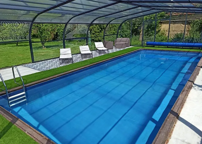 La Petellerie, Avec Piscine Pour Un Sejour Detente Dom wakacyjny