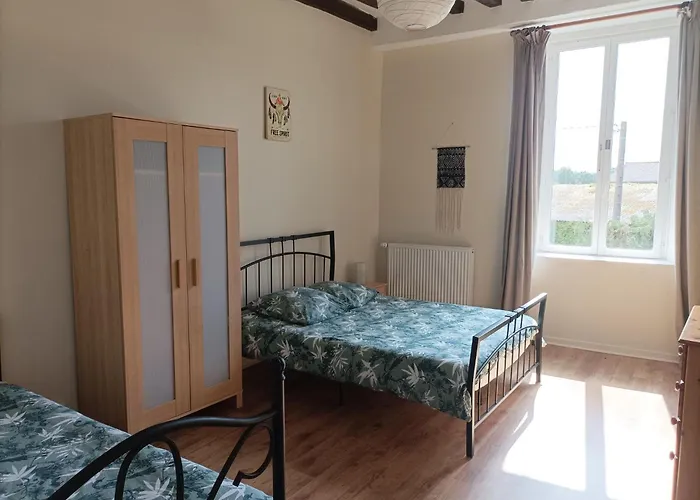 Dom wakacyjny La Petellerie, Avec Piscine Pour Un Sejour Detente Moyon